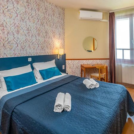 Corvin Hotel Budapest Residence Bagian luar foto