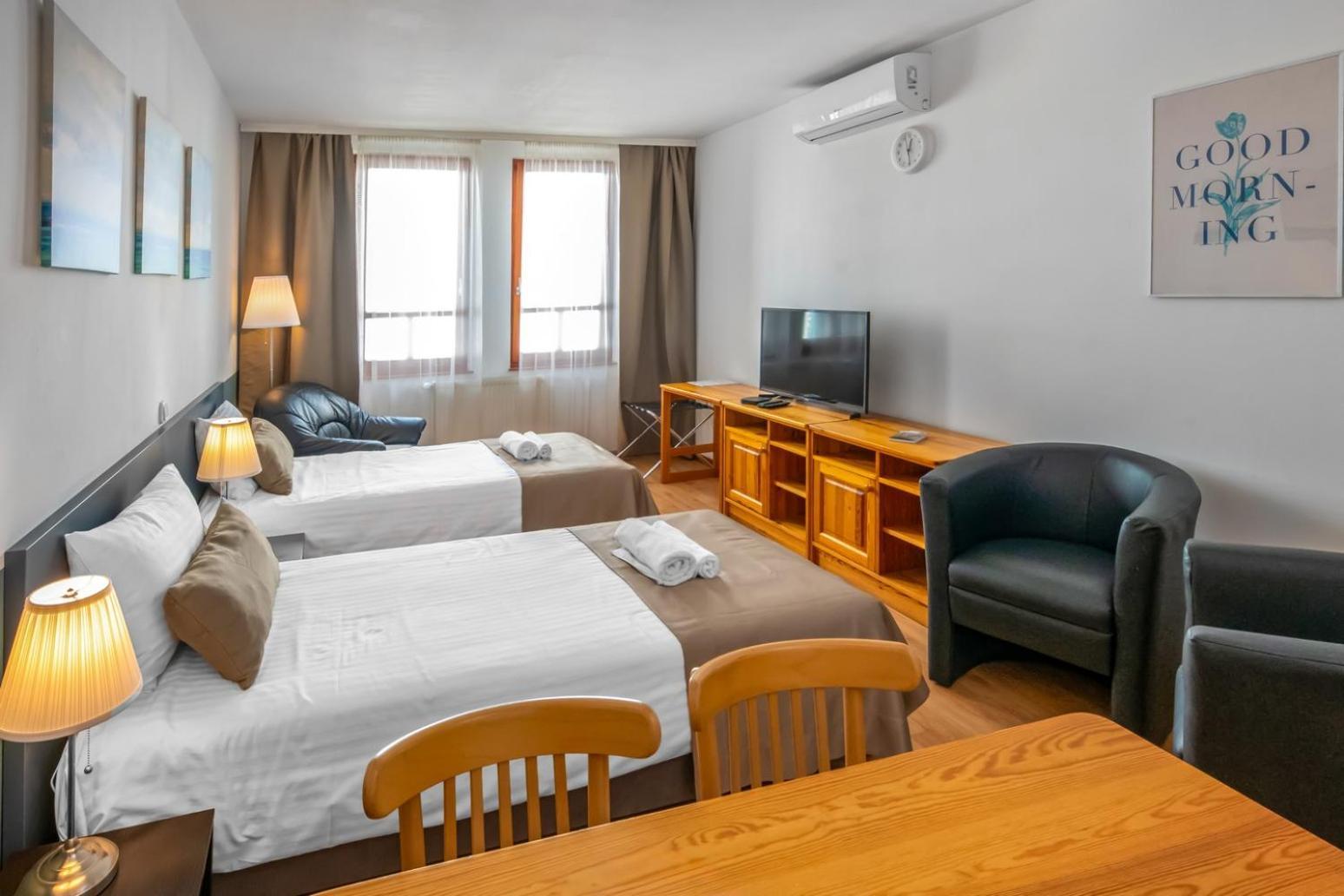 Corvin Hotel Budapest Residence Bagian luar foto