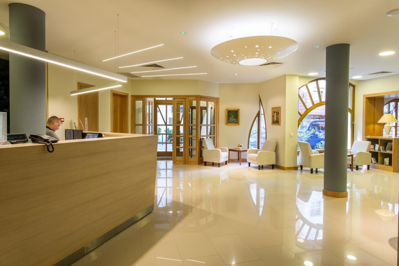 Corvin Hotel Budapest Residence Bagian luar foto