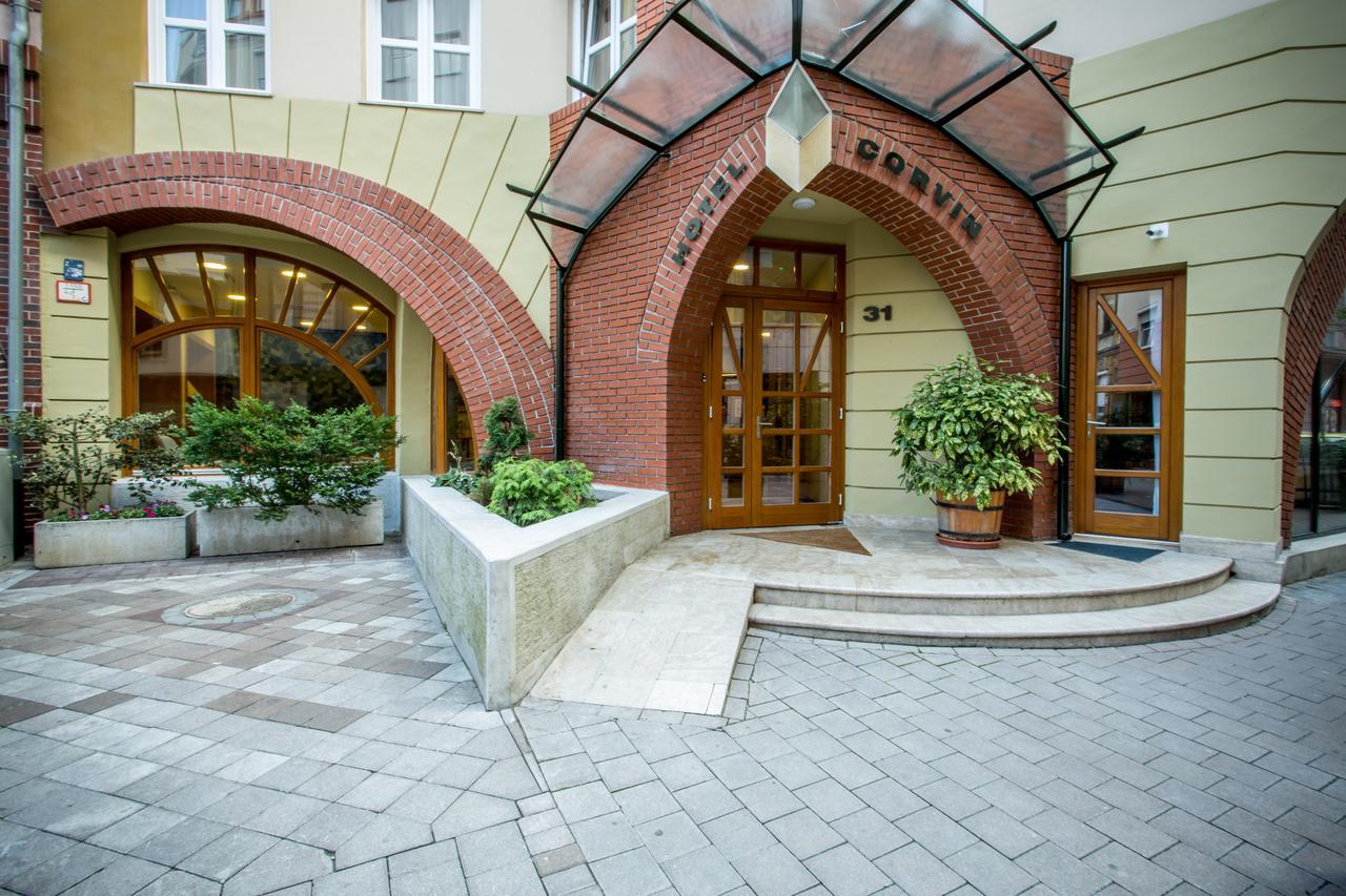 Corvin Hotel Budapest Residence Bagian luar foto