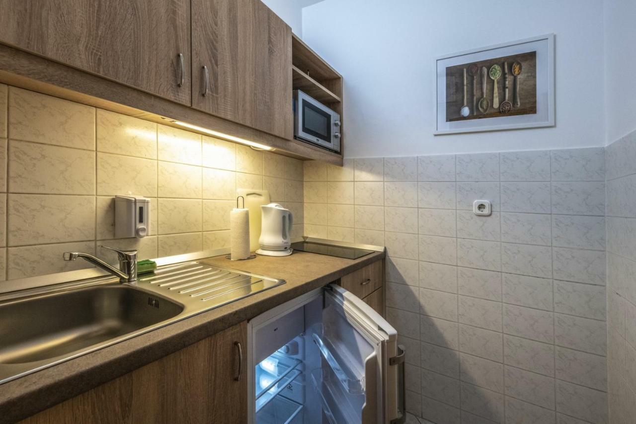 Corvin Hotel Budapest Residence Bagian luar foto